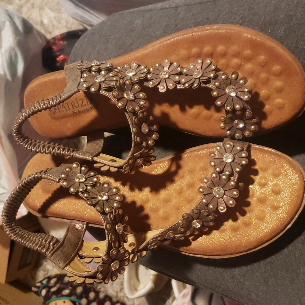 EUC PATRIZIA by Spring Step sandals